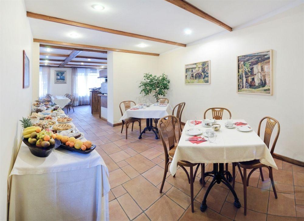 Antico Albergo Madonna Legnano Kültér fotó