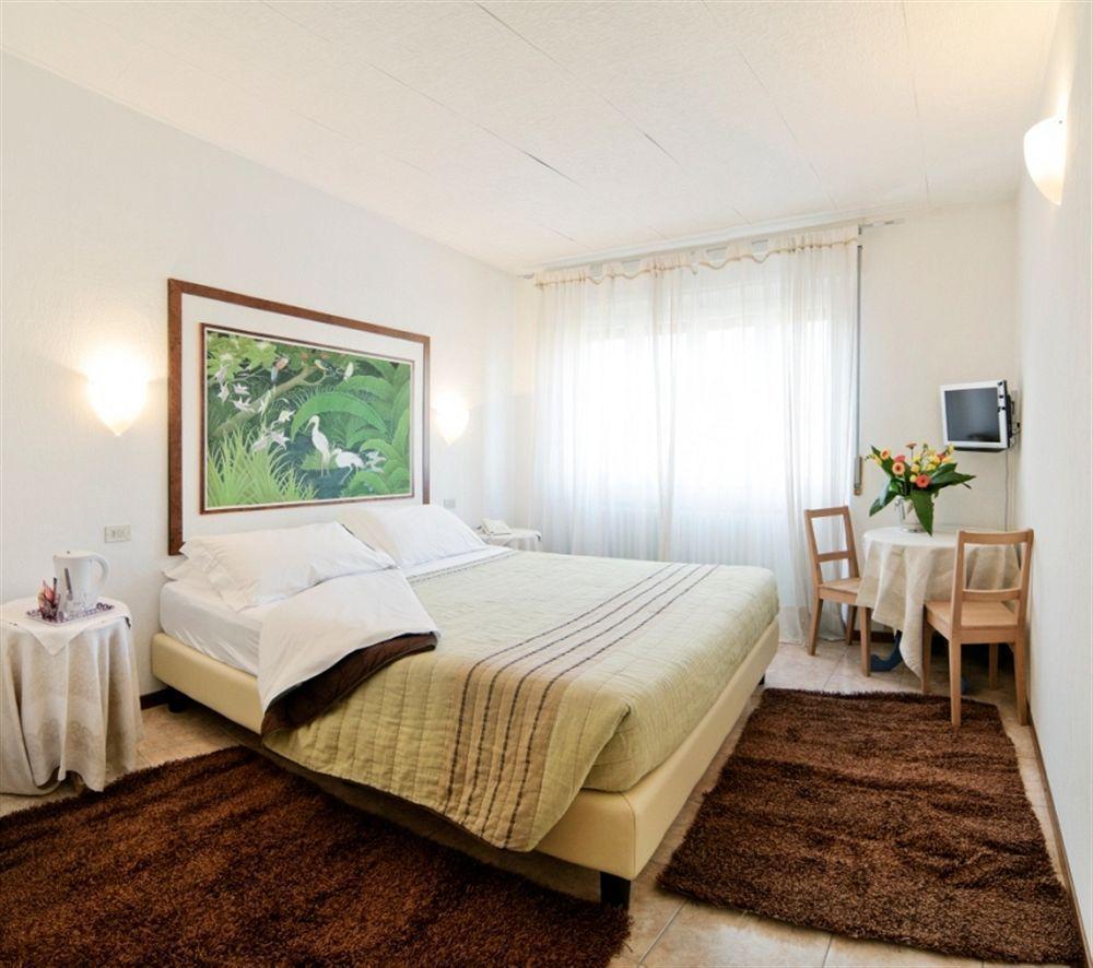 Antico Albergo Madonna Legnano Kültér fotó